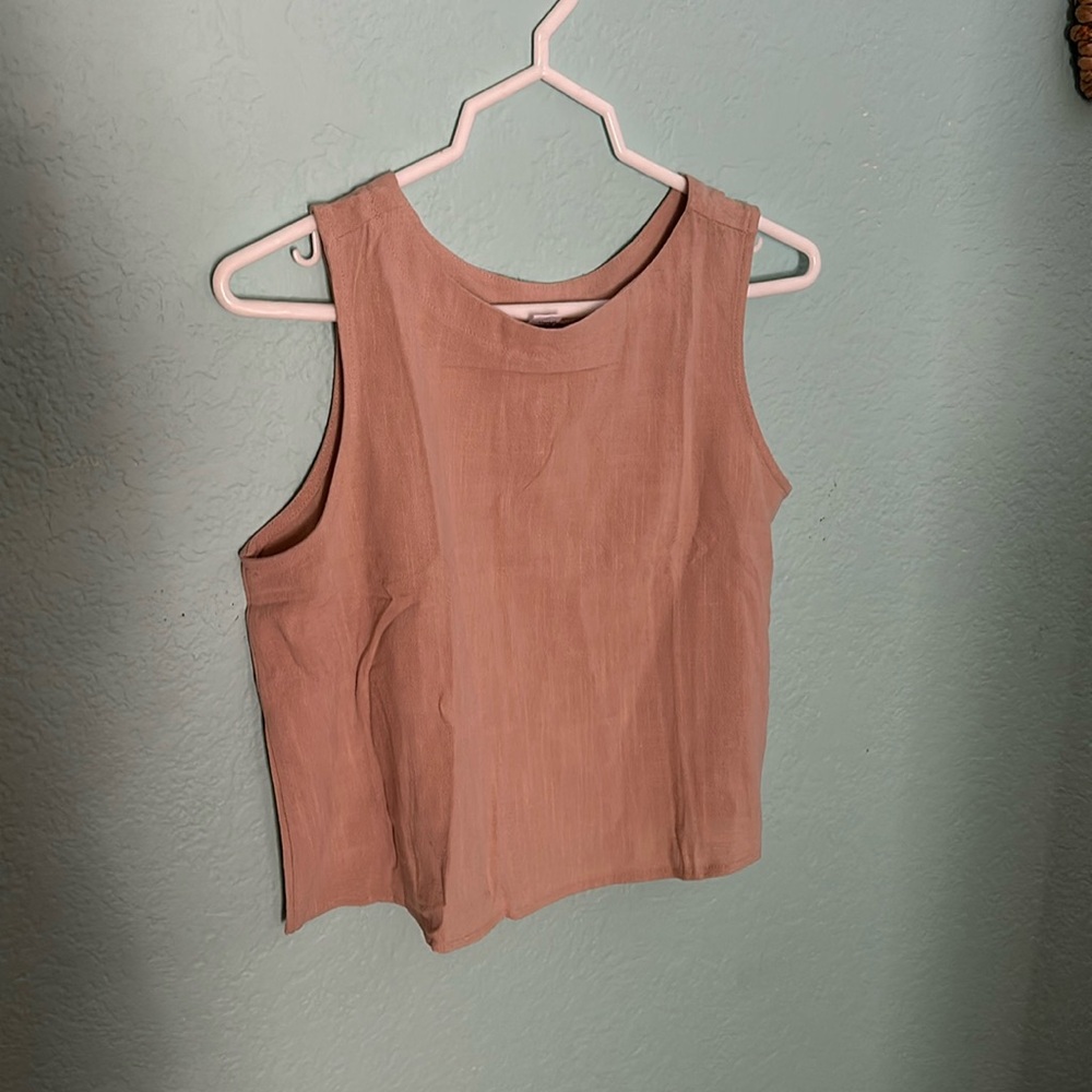 neutral crop work tank